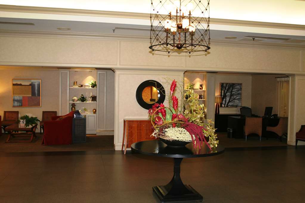 Embassy Suites By Hilton Atlanta Airport Interior photo